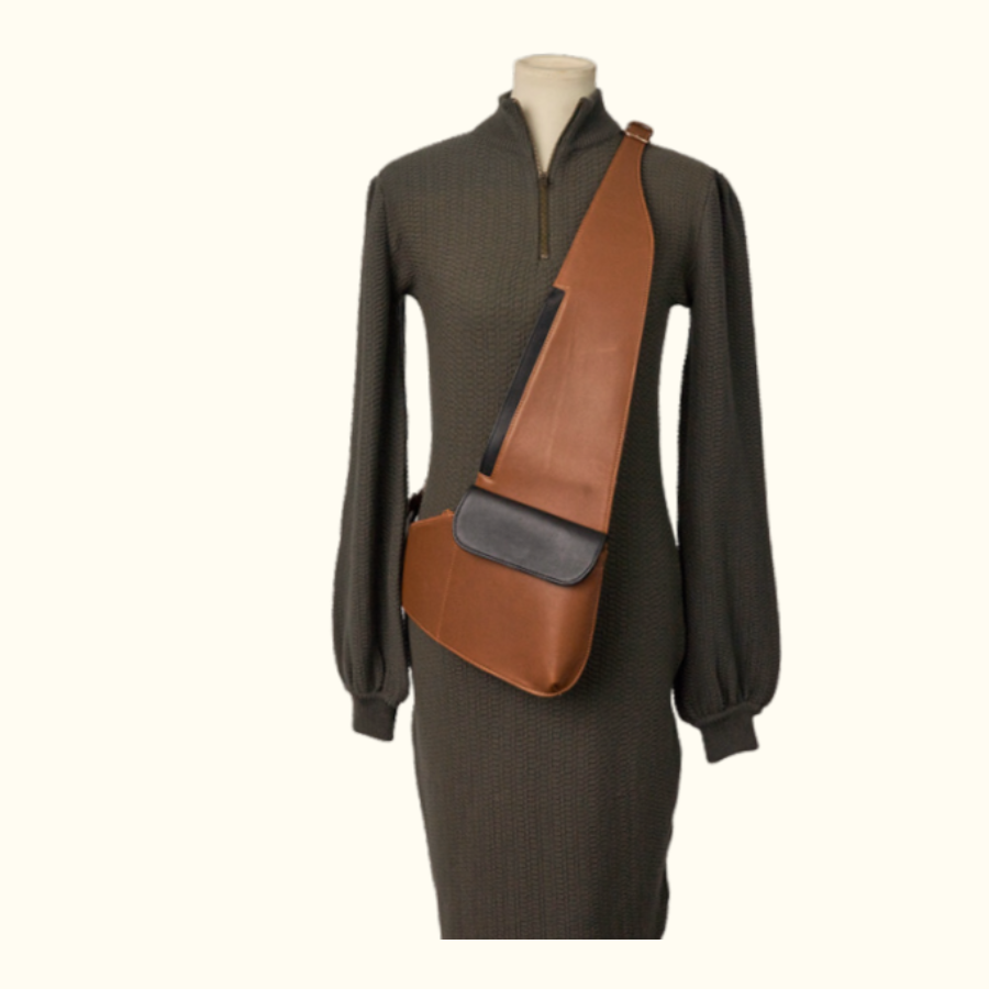 The "L" Travel Bag in Classic Style
